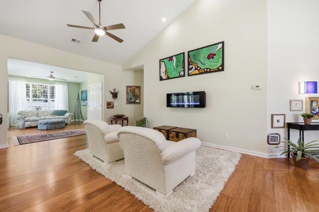 1215 Loblolly Ln., Conway, SC 29526