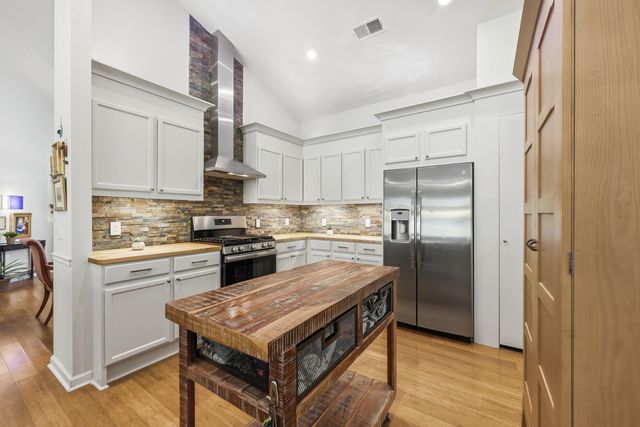 1215 Loblolly Ln., Conway, SC 29526