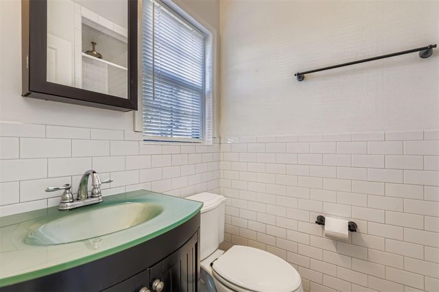 5702 Fairlane DR, Austin, TX 78757