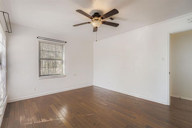 5702 Fairlane DR, Austin, TX 78757