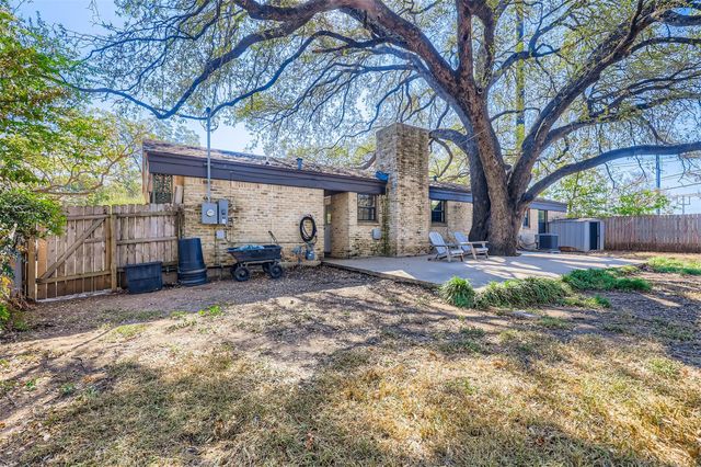 5702 Fairlane DR, Austin, TX 78757