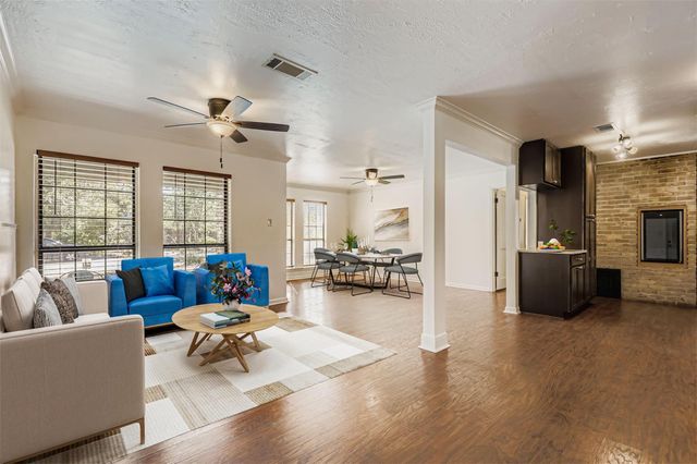 5702 Fairlane DR, Austin, TX 78757