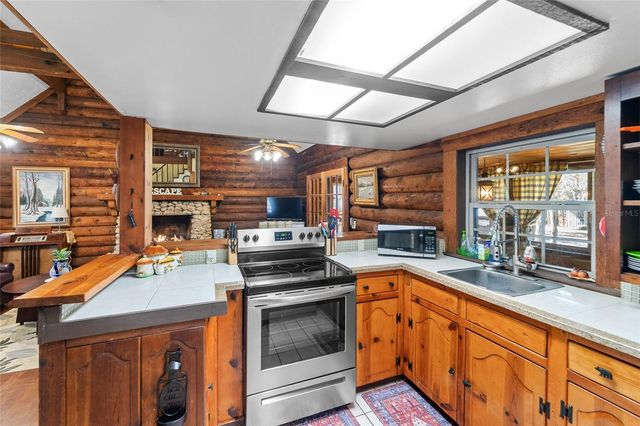 4421 POCAHONTAS DRIVE, Dade City, FL 33523