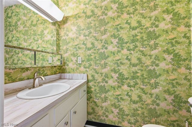 4442 Habersham Lane S, Richmond Heights, OH 44143