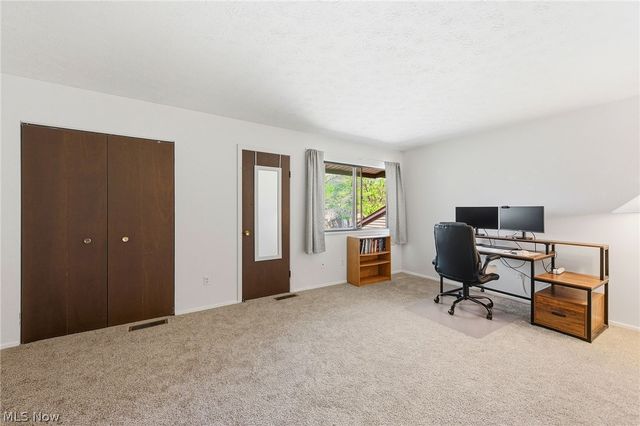 4442 Habersham Lane S, Richmond Heights, OH 44143