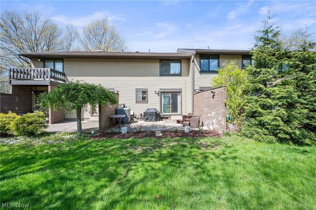 4442 Habersham Lane S, Richmond Heights, OH 44143