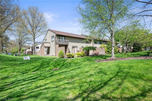 4442 Habersham Lane S, Richmond Heights, OH 44143