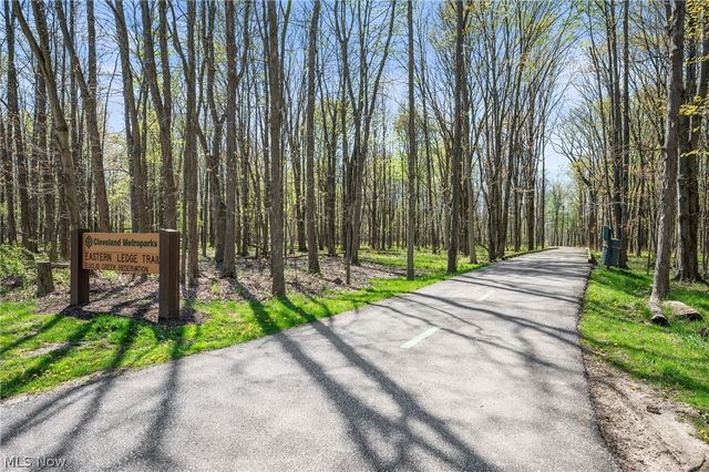 4442 Habersham Lane S, Richmond Heights, OH 44143