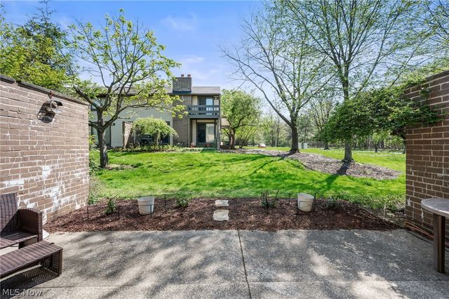 4442 Habersham Lane S, Richmond Heights, OH 44143
