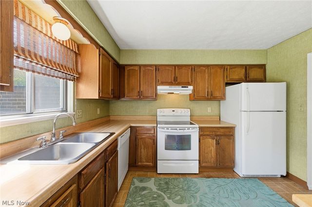 4442 Habersham Lane S, Richmond Heights, OH 44143