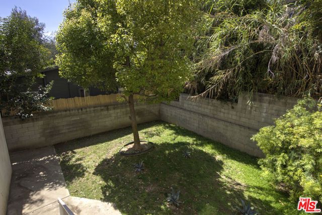 4003 Sunset Drive 8, Los Angeles, CA 90027
