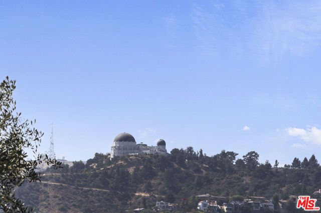 4003 Sunset Drive 8, Los Angeles, CA 90027