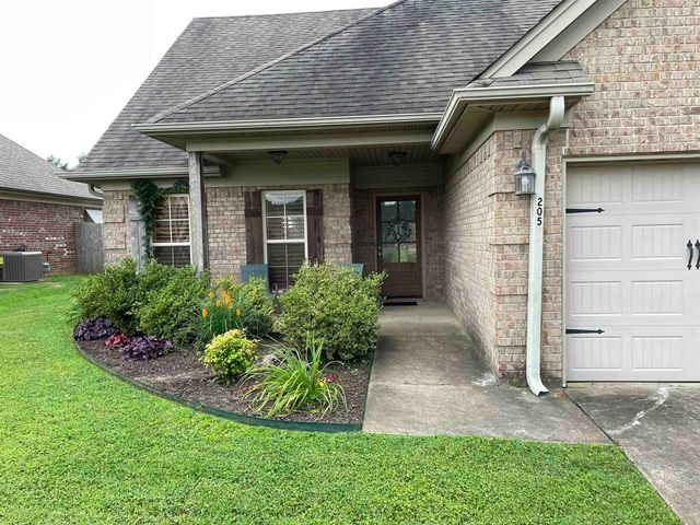 205 HACKBERRY CV, Munford, TN 38058