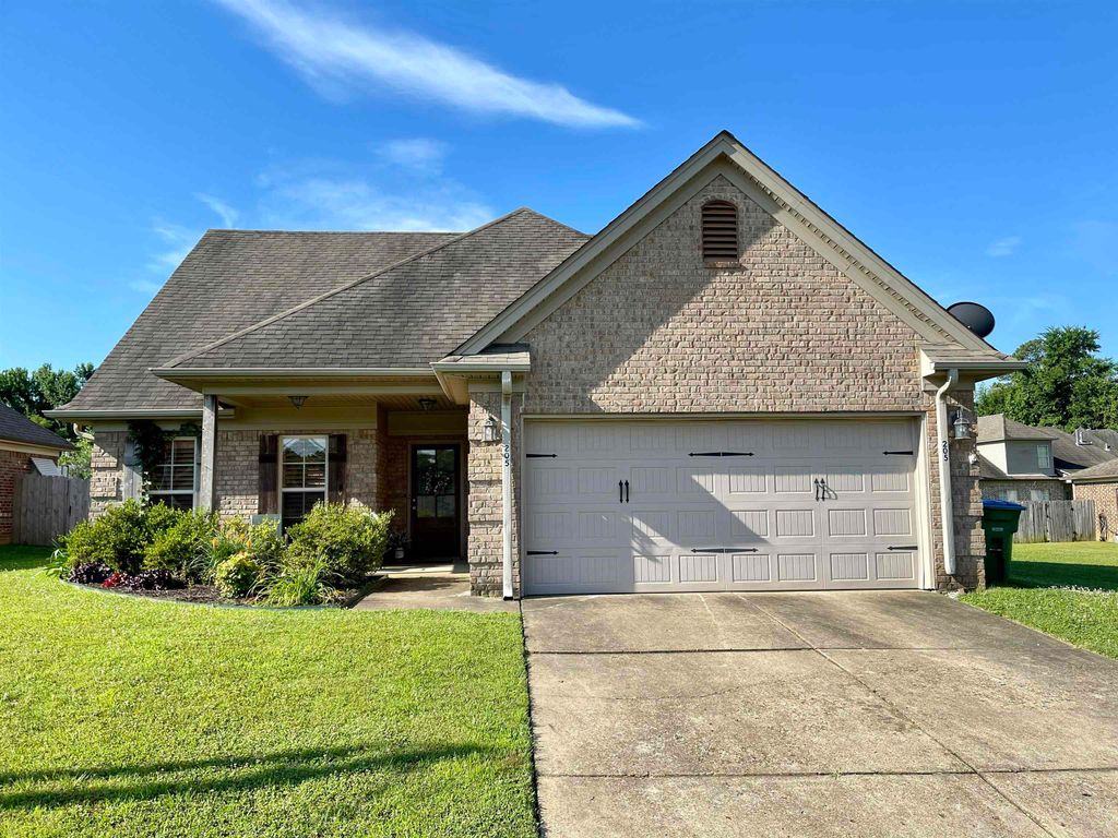 205 HACKBERRY CV, Munford, TN 38058