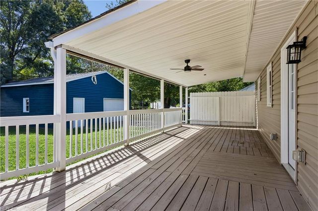 202 Woodhaven RD, Newport News, VA 23608