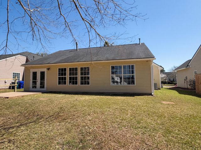 9794 Stockport Circle, Summerville, SC 29485