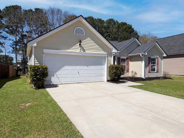 9794 Stockport Circle, Summerville, SC 29485