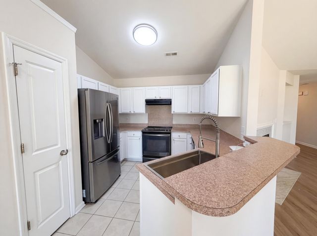 9794 Stockport Circle, Summerville, SC 29485