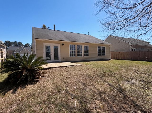 9794 Stockport Circle, Summerville, SC 29485