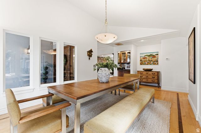 5575 S MERLYN CIR, Holladay, UT 84117