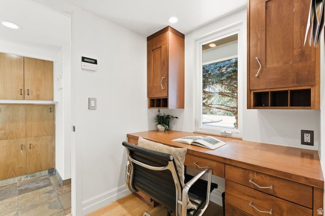 5575 S MERLYN CIR, Holladay, UT 84117