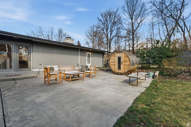 5575 S MERLYN CIR, Holladay, UT 84117