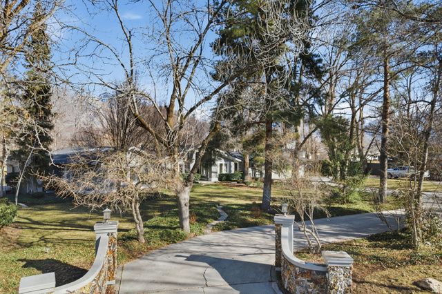 5575 S MERLYN CIR, Holladay, UT 84117