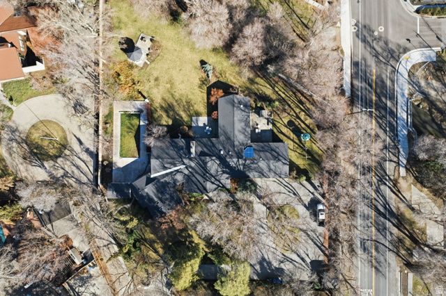 5575 S MERLYN CIR, Holladay, UT 84117