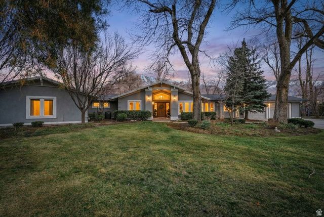 5575 S MERLYN CIR, Holladay, UT 84117