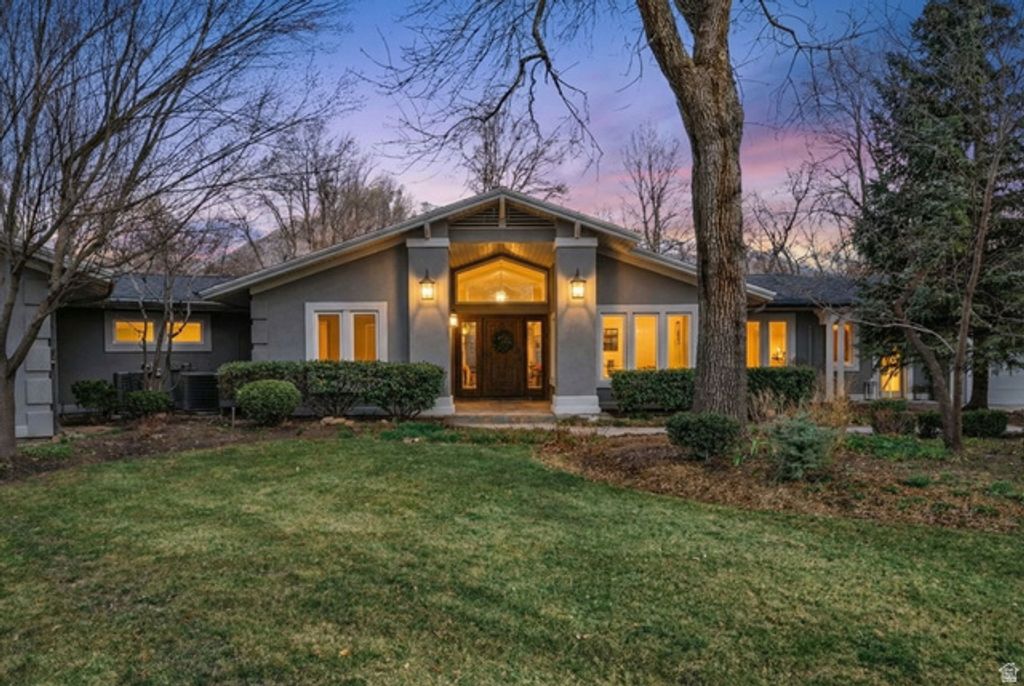 5575 S MERLYN CIR, Holladay, UT 84117