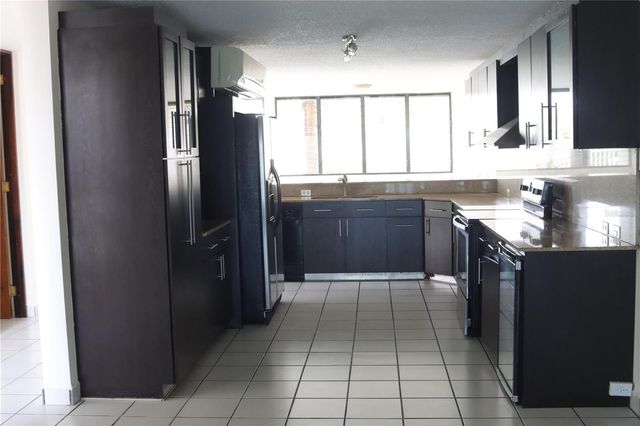 2 CALLE, San Juan, PR 00926