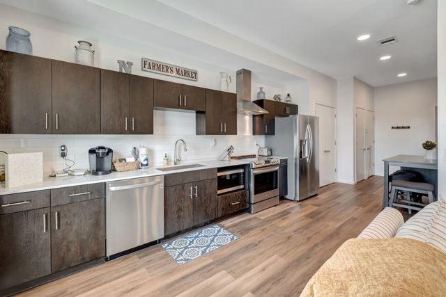 920 South St Apt 412, Nashville, TN 37203