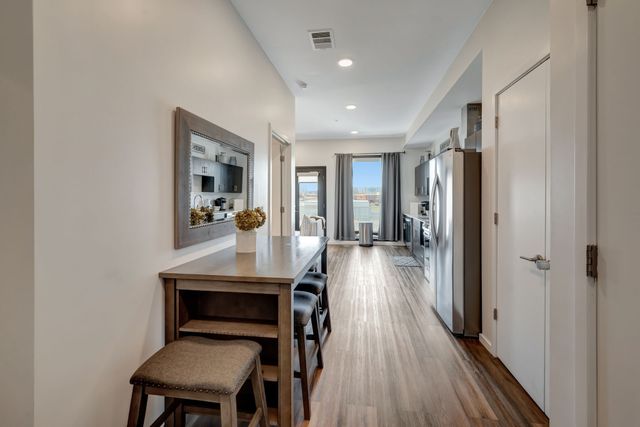 920 South St Apt 412, Nashville, TN 37203