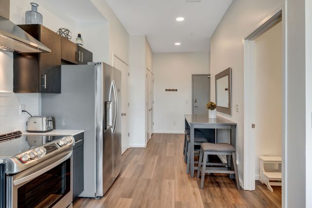 920 South St Apt 412, Nashville, TN 37203