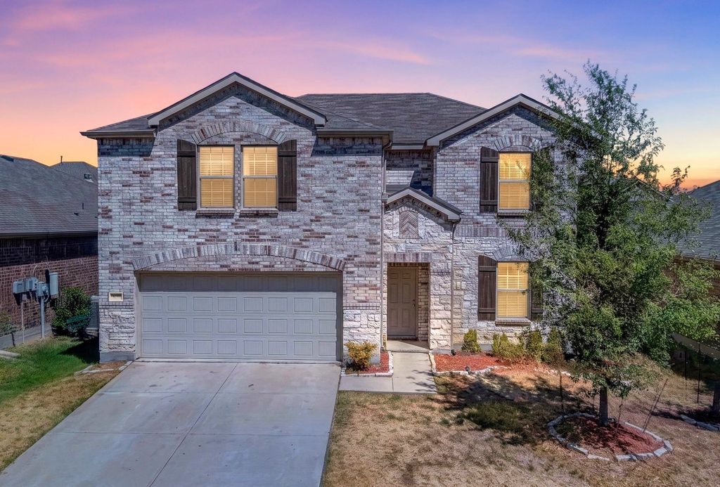 3033 Walker Creek Drive, Little Elm, TX 75068 — exterior