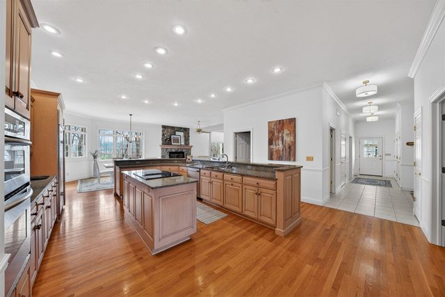 2065 W River Road, Niles, MI 49120