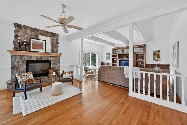 2065 W River Road, Niles, MI 49120