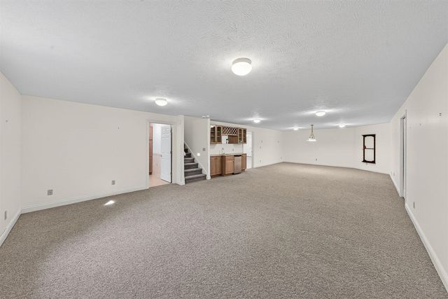 2065 W River Road, Niles, MI 49120