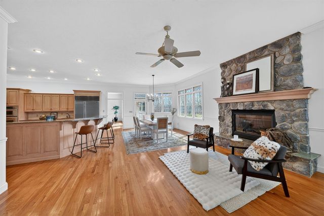 2065 W River Road, Niles, MI 49120