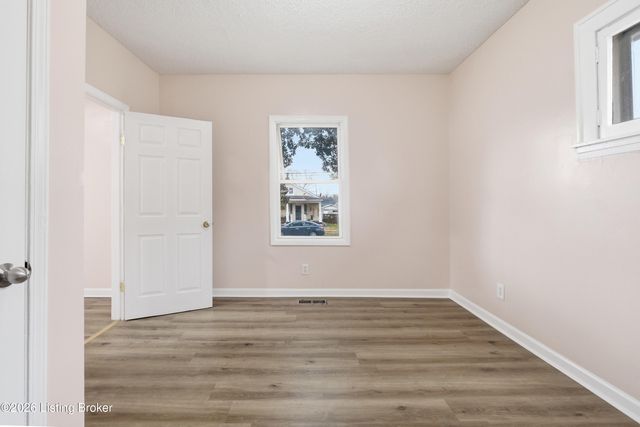 3537 Powell Ave, Louisville, KY 40215