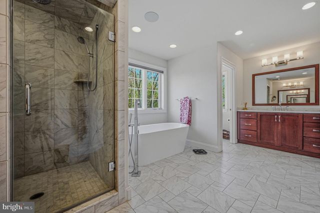 957 CORNWALLIS DR, West Chester, PA 19380