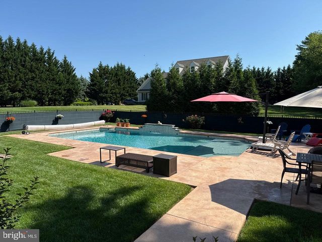 957 CORNWALLIS DR, West Chester, PA 19380