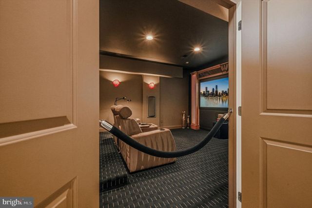 957 CORNWALLIS DR, West Chester, PA 19380