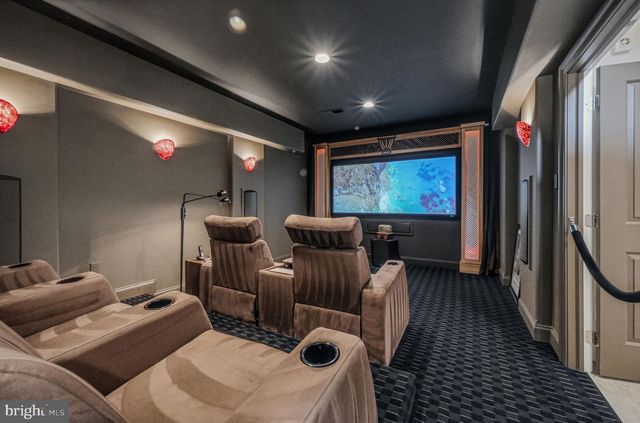 957 CORNWALLIS DR, West Chester, PA 19380