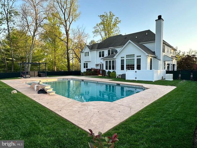 957 CORNWALLIS DR, West Chester, PA 19380