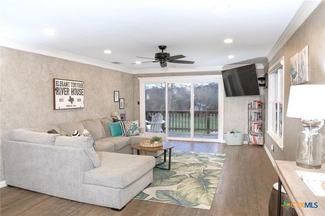 582 Cypress Valley Road, Cuero, TX 77954