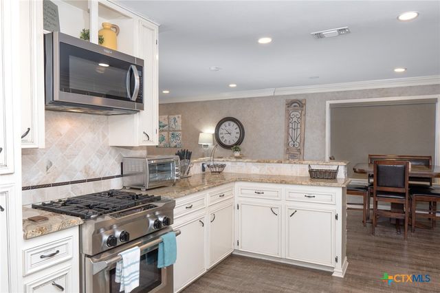 582 Cypress Valley Road, Cuero, TX 77954