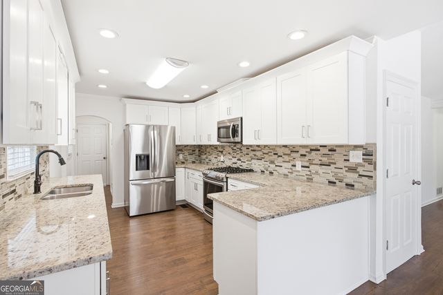 6014 Lake Lanier Heights Road, Buford, GA 30518