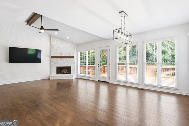 6014 Lake Lanier Heights Road, Buford, GA 30518