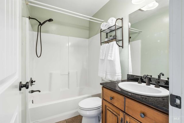 831 Grace Drive West, Twin Falls, ID 83301